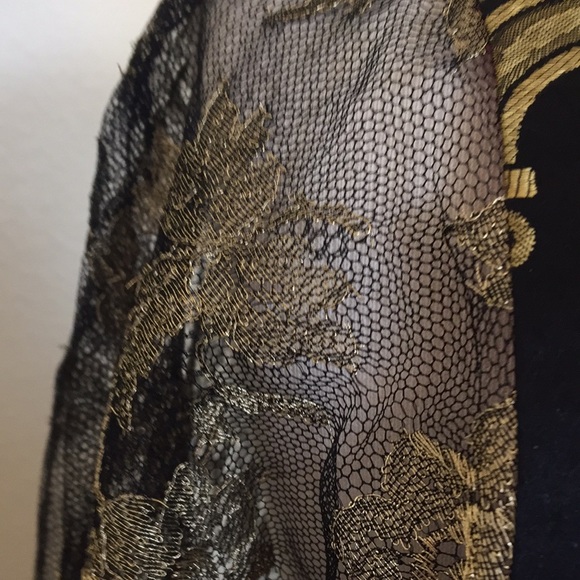 Gianni Versace lace coat. - Picture 7 of 9